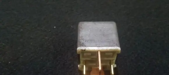 Volkswagen Transporter - Caravelle T4 Other relay 191937503