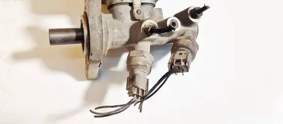 Volkswagen Golf IV Master brake cylinder