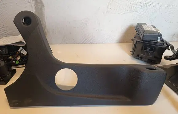 Peugeot 407 Seat trim 5205055