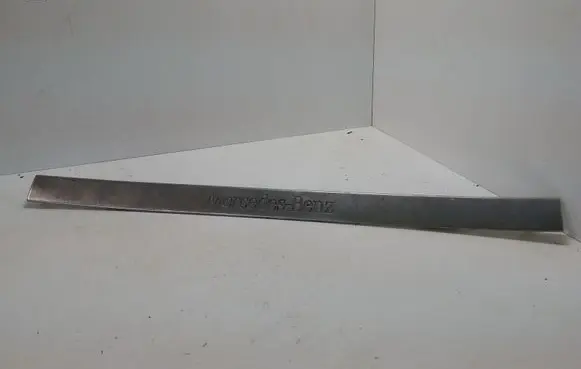 Mercedes-Benz ML W163 Front sill trim cover A1636860820