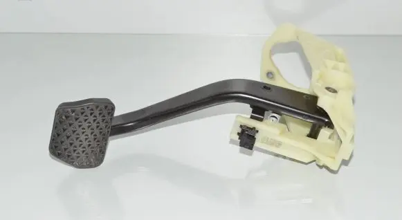 BMW X1 E84 Brake pedal 6798596 6865302