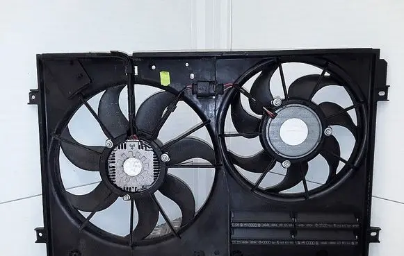 Electric radiator cooling fan