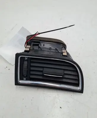 Skoda Superb B6 (3T) Dashboard side air vent grill/cover trim 3T0819702