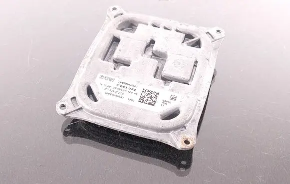 BMW X5 E70 Headlight ballast module Xenon 7263052 130732930200 1307329302
