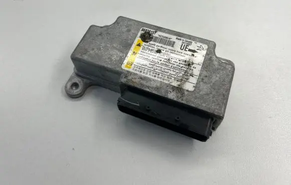Chevrolet Captiva Airbag control unit/module 96838157