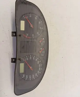 Volkswagen PASSAT B5 Speedometer (instrument cluster) 3B1919860 11000891902 3B1919880