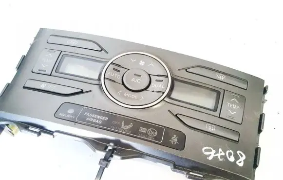 Toyota Auris 150 Climate control unit 5590002220b 55900-02220-b
