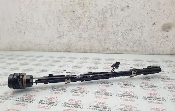 Volkswagen PASSAT B6 Fuel injector wires 038971803