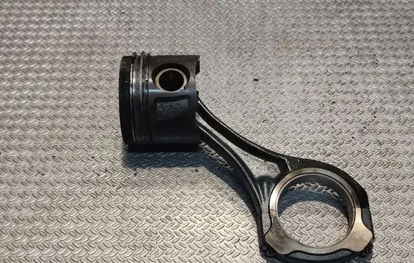 Mercedes-Benz Sprinter W906 Piston with connecting rod 8370 1300041
