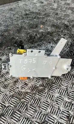 Voltage converter inverter