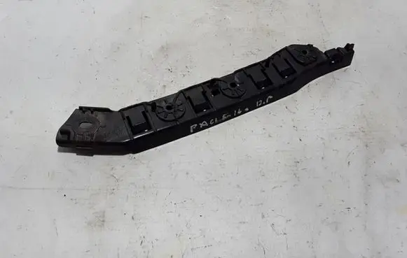 Chrysler Pacifica Front bumper mounting bracket 68229138AC