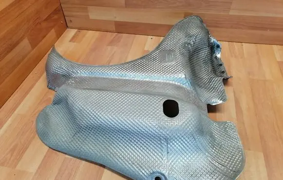 Opel Insignia B Exhaust heat shield 84204892 7510419
