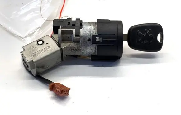 Peugeot 308 SW Ignition lock 966312328036410600