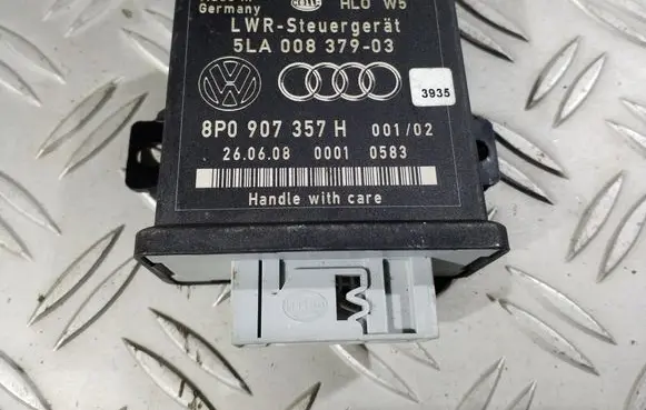 Audi A6 S6 C6 4F Light module LCM 8P0907357H 5LA00837903