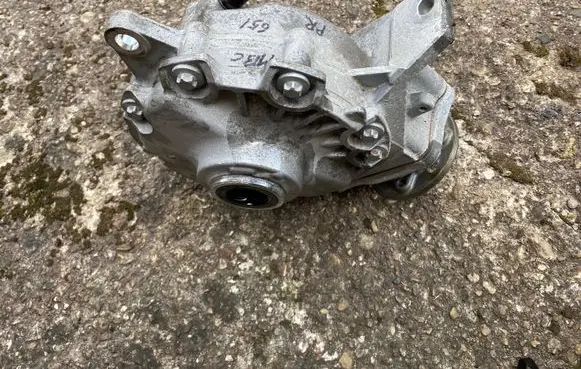 Mercedes-Benz C W205 Front differential A2053350201 A2053310100