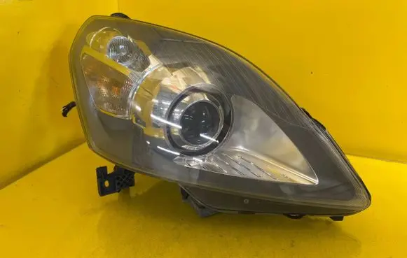 Opel Zafira B Headlight/headlamp 93190407