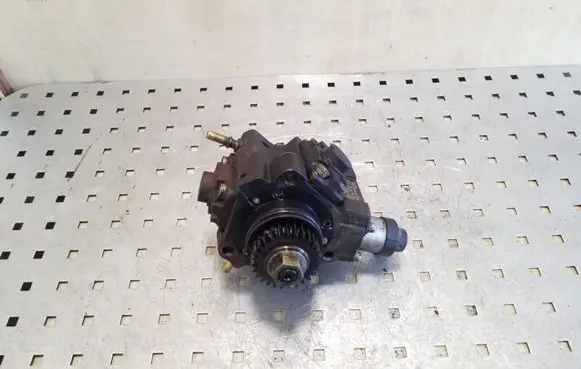 Nissan Qashqai Fuel injection high pressure pump 0445010170 H8200690744 8200804288