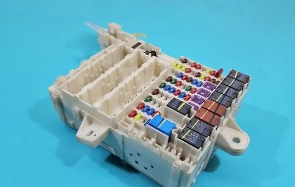 Fuse box set