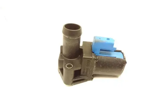 Ford Kuga II Coolant heater control valve BM5G18495EA