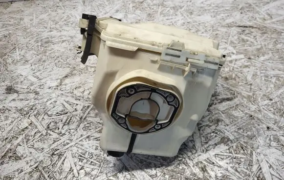 BMW 1 E81 E87 Fuse box cover 7544575