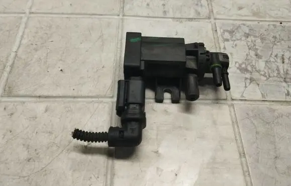 Citroen C5 Turbo solenoid valve 9674084680