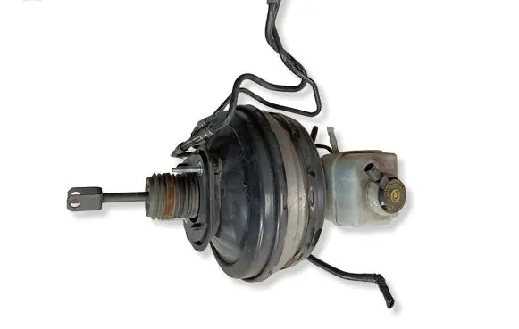 BMW 5 F10 F11 Brake booster 32482815