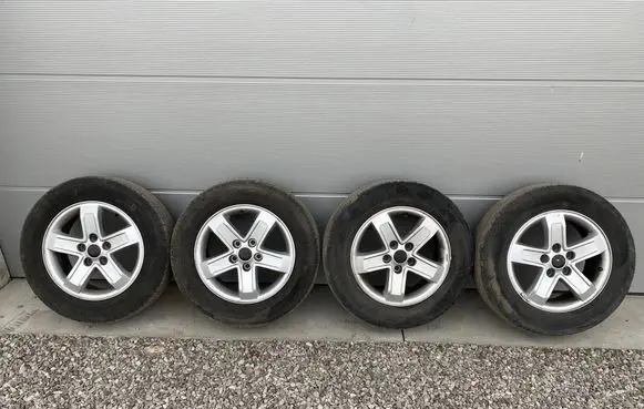 Renault Trafic III (X82) R16 alloy rim