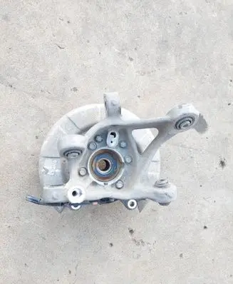 Hyundai Genesis Rear wheel hub 929000C120Y
