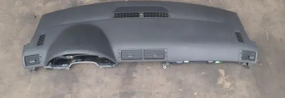 Audi A4 S4 B7 8E 8H Dashboard 8E1858041