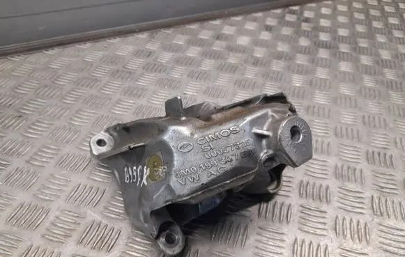Audi A4 S4 B9 Engine mounting bracket 4M0199307BM