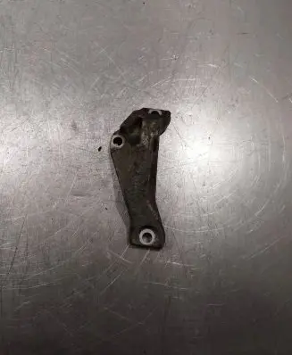 BMW 1 E81 E87 Engine mounting bracket 24168110 7804376
