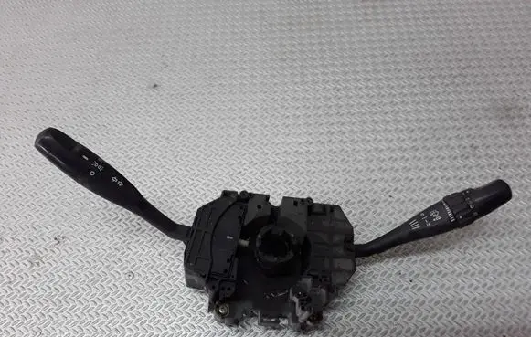 Mitsubishi Colt Wiper turn signal indicator stalk/switch M80G21E90