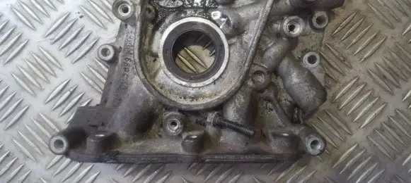 Ford Focus Oil pump 98MM6694AD