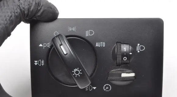 Ford Focus Light switch 4M5T13A024CA