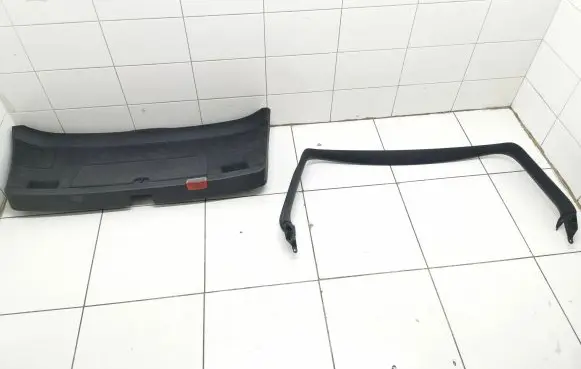Audi A4 S4 B7 8E 8H Tailgate/boot cover trim set 8E9867979B 8E9867973A