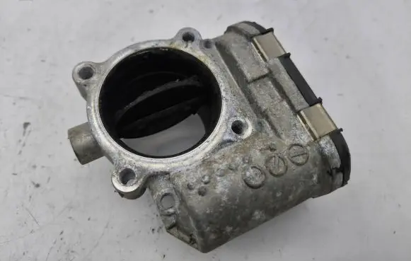 Volvo V70 Throttle valve 31216665 0280750520