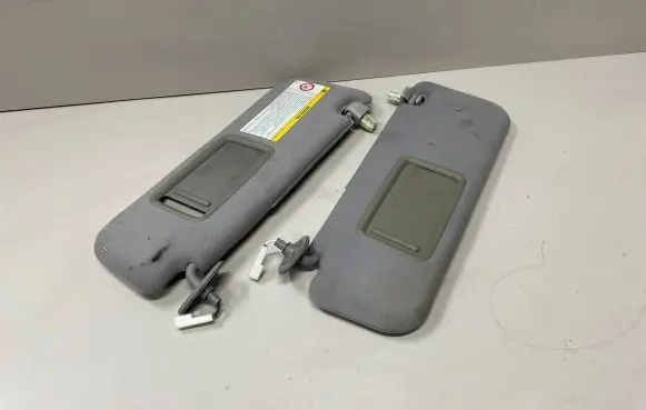 Toyota Prius (XW20) Sun visor