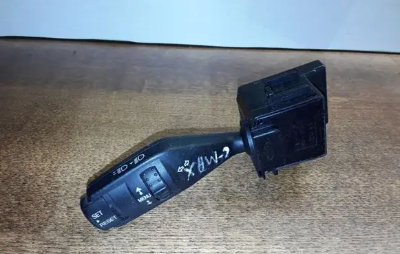 Ford Focus Indicator stalk 4M5T13335BD