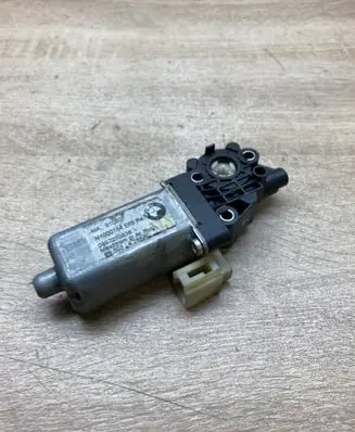 BMW 7 E65 E66 Rear door window regulator motor 7270836 910607 M1000154