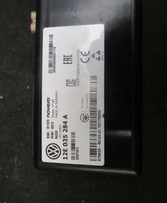 Volkswagen Golf VII Other control units/modules AUDI12E035284A