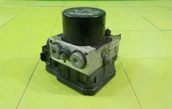 Opel Zafira C ABS Pump 13412552 ZP70