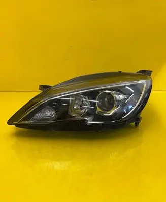 Peugeot 308 Headlight/headlamp 9816990680