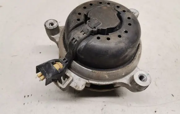 Audi A8 S8 D5 Gearbox mount 4M0399151K 4M0399151