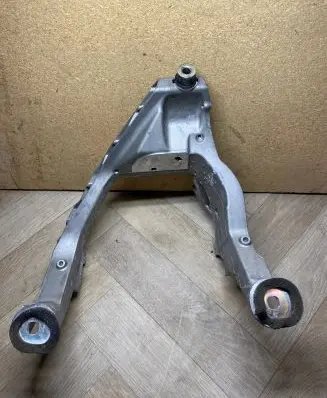 BMW 5 GT F07 Steering rack mounting bracket 668719 BMP668719