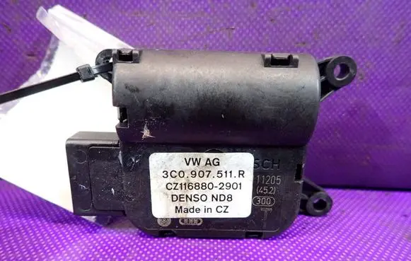 Volkswagen PASSAT CC A/C air flow flap actuator/motor 3C0907511R