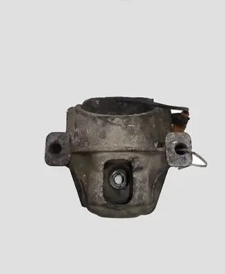 Audi A4 S4 B8 8K Engine mount bracket 8R0199381 782516141206