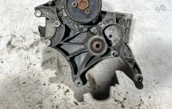 Audi A6 S6 C5 4B Generator/alternator bracket 028903143