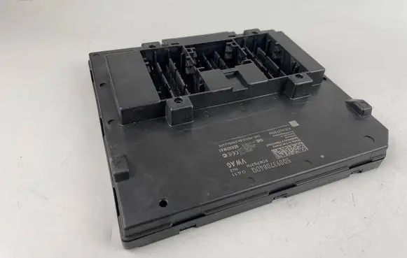 Seat Ateca Central body control module 5Q0937084DQ