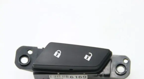 Chevrolet Orlando Central locking switch button 202007693