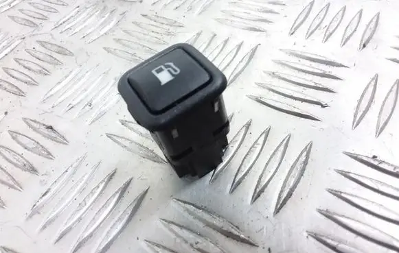Volkswagen Golf IV Fuel tank opening switch 3B0959833A